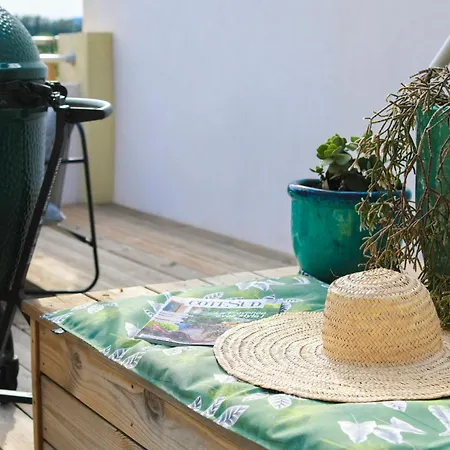 Nyaraló Modern Duplex With Jacuzzi In Salins-les-bains Hyères