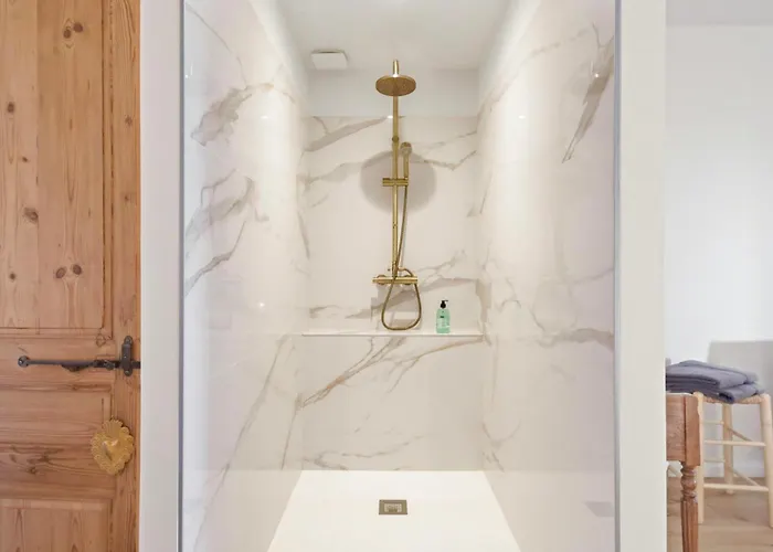 Modern Duplex With Jacuzzi In Salins-les-bains *