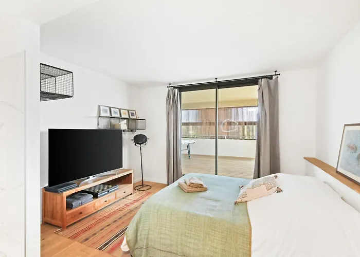 Nyaraló Modern Duplex With Jacuzzi In Salins-les-bains Hyères