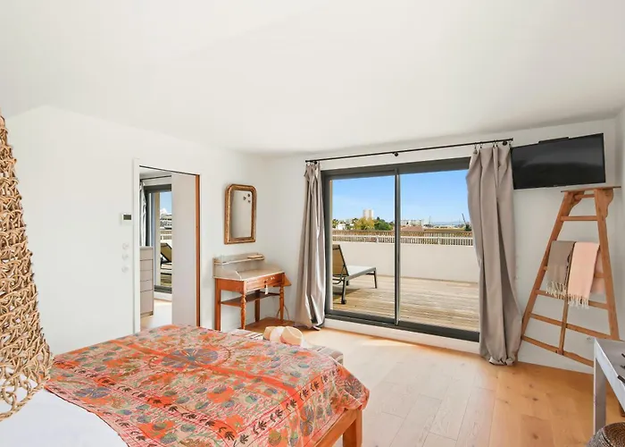 Nyaraló Modern Duplex With Jacuzzi In Salins-les-bains Hyères