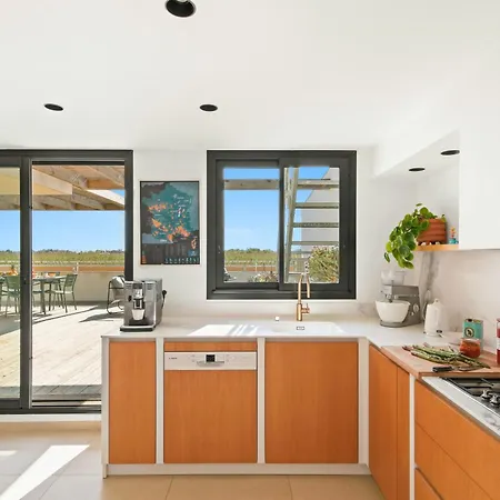 Modern Duplex With Jacuzzi In Salins-les-bains Hyeres