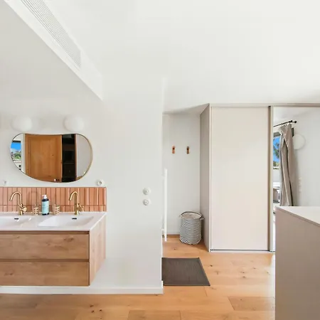 Modern Duplex With Jacuzzi In Salins-les-bains