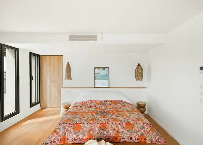 Modern Duplex With Jacuzzi In Salins-les-bains Ferienhaus Hyères